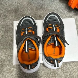 Kids brand new tennis shoes